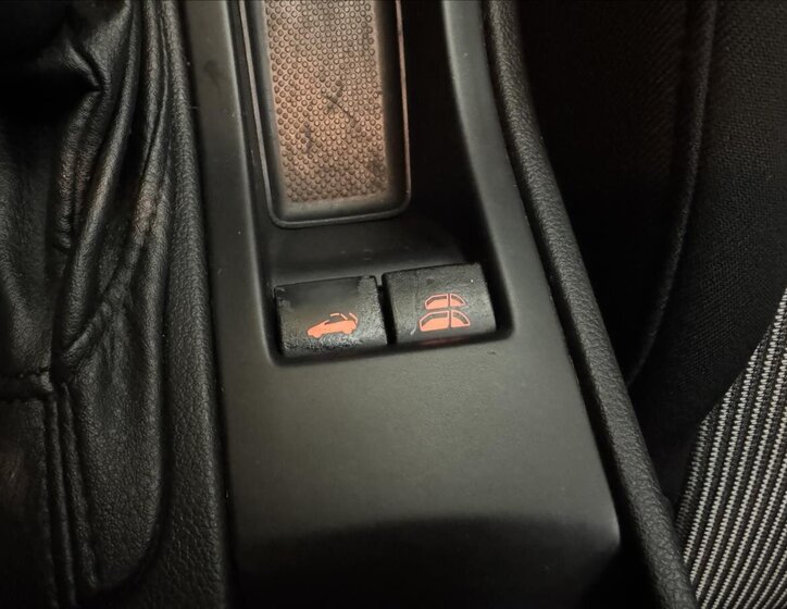 Peugeot 308 Kabriolet 1,6 l 82 kw