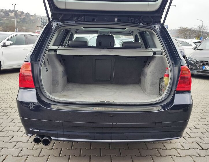 BMW Řada 3 Kombi 3,0 l 170 kw