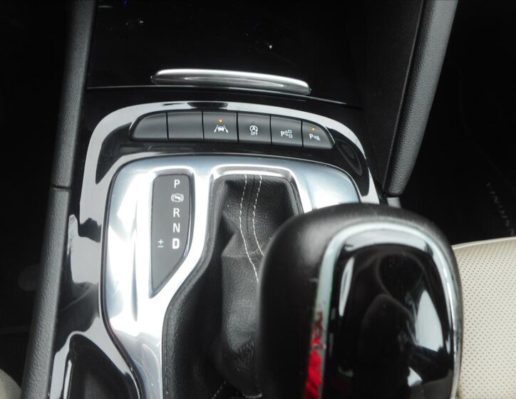 Opel Insignia Kombi 2,0 l 125 kw