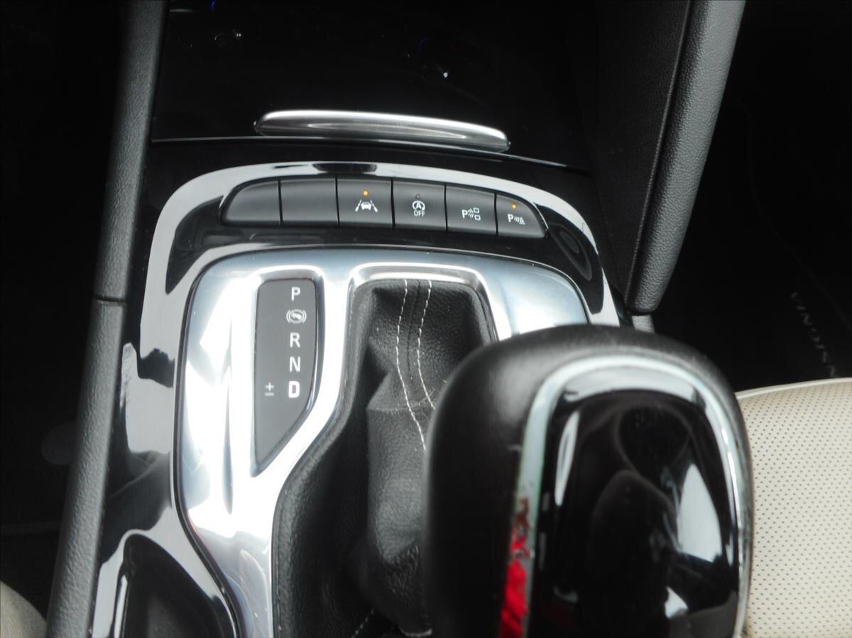 Opel Insignia Kombi 2,0 l 125 kw