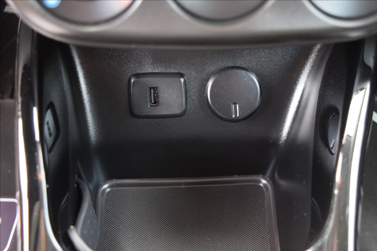 Opel Adam Hatchback 999,0 66 kw