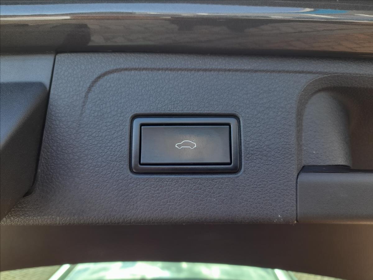 Volkswagen Passat Kombi 2,0 l 140 kw