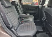 Mitsubishi Outlander 11