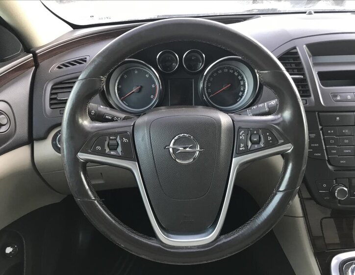 Opel Insignia Kombi 2,0 l 96 kw
