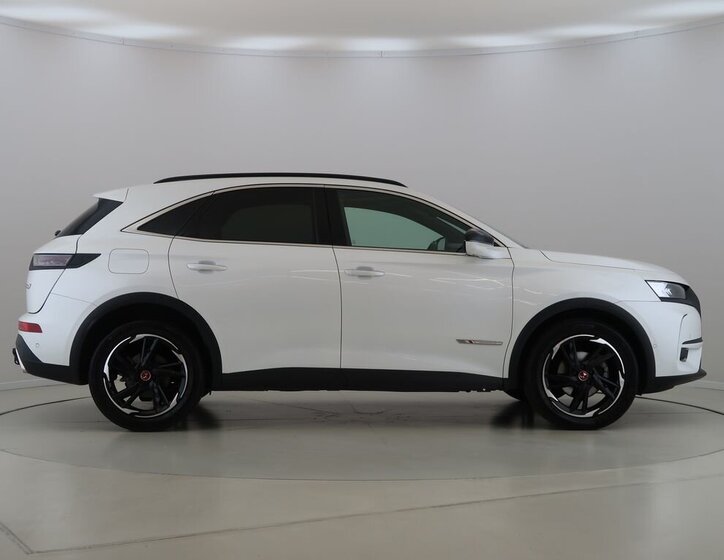DS Automobiles DS7 Crossback SUV / Terénní 1,6 l 133 kw