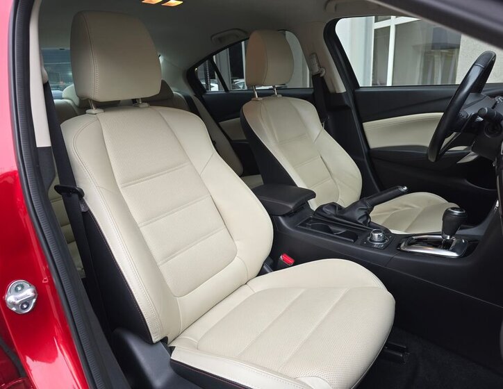 Mazda 6 Sedan 2,5 l 141 kw