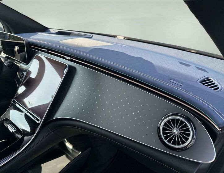 Mercedes-Benz EQE 16