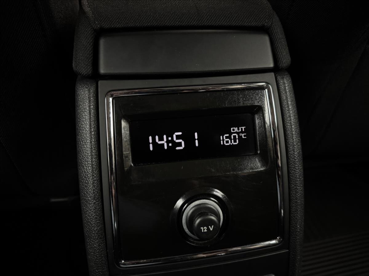 Škoda Superb Kombi 2,0 l 103 kw