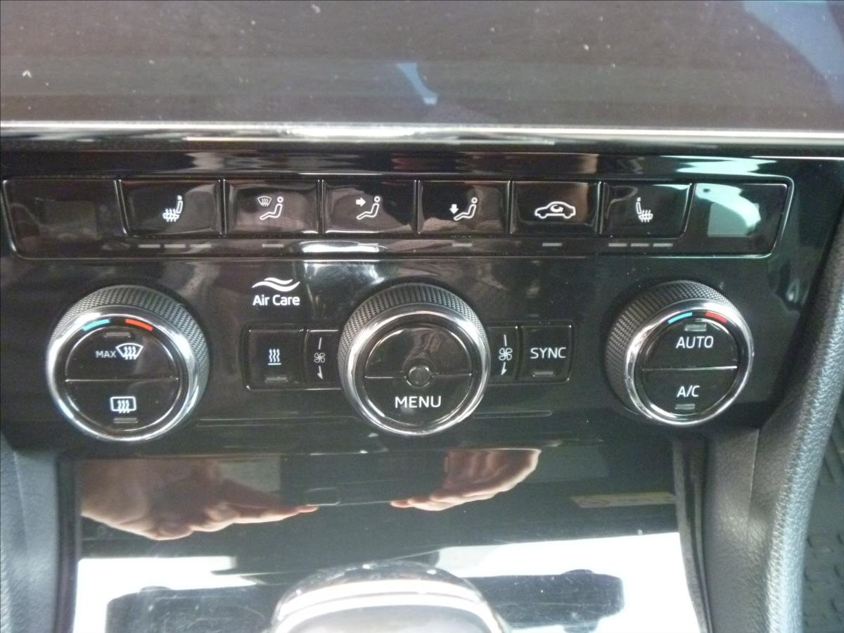 Škoda Superb Liftback 2,0 l 140 kw