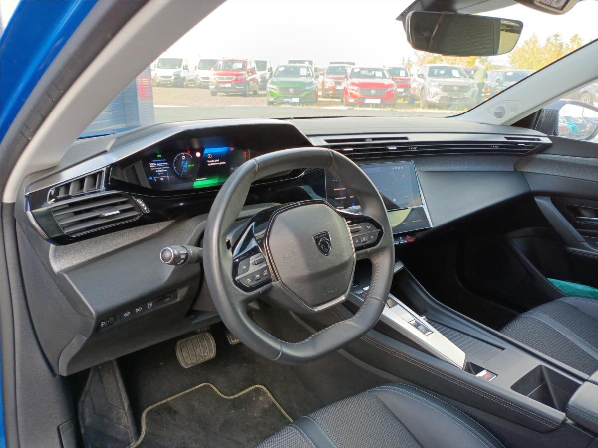 Peugeot 308 Hatchback 1,6 l 110 kw