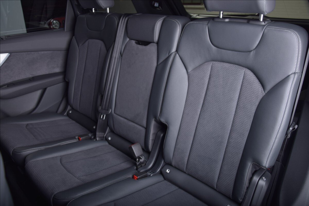 Audi Q7 SUV / Terénní 3,0 l 210 kw