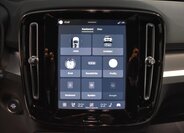 Volvo XC40 SUV / Terénní 2,0 l 120 kw