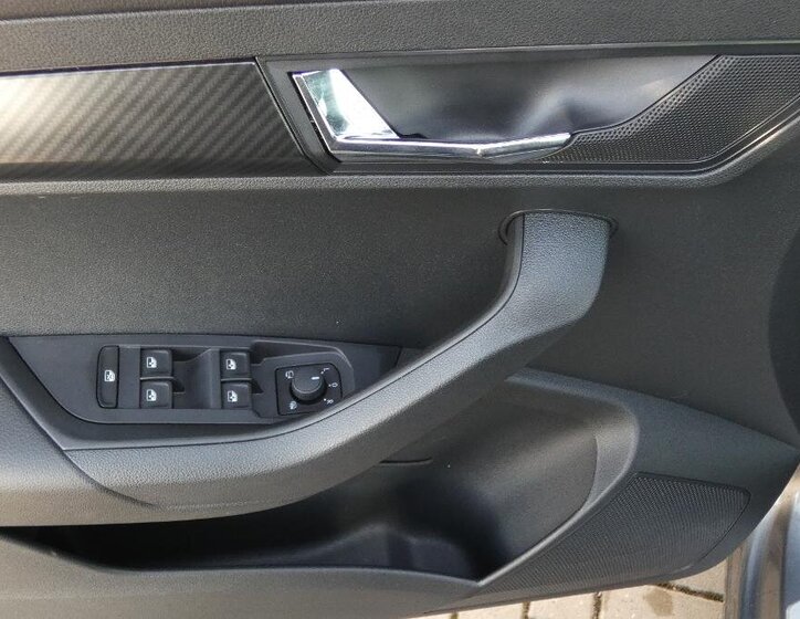 Škoda Karoq SUV / Terénní 2,0 l 110 kw