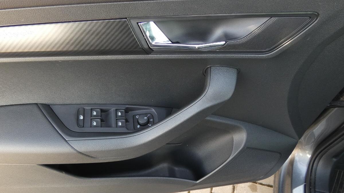 Škoda Karoq SUV / Terénní 2,0 l 110 kw