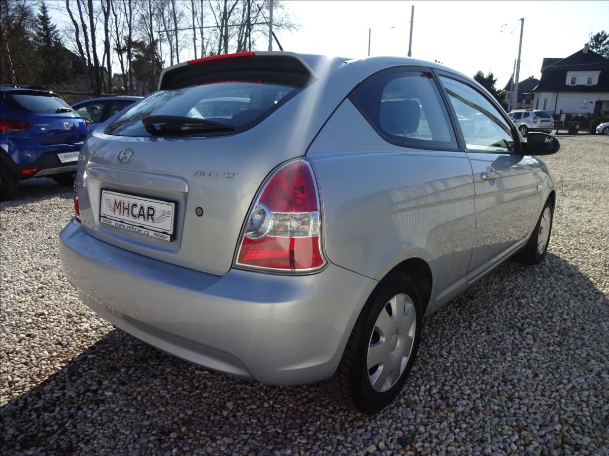 Hyundai Accent Hatchback 1,4 l 71 kw