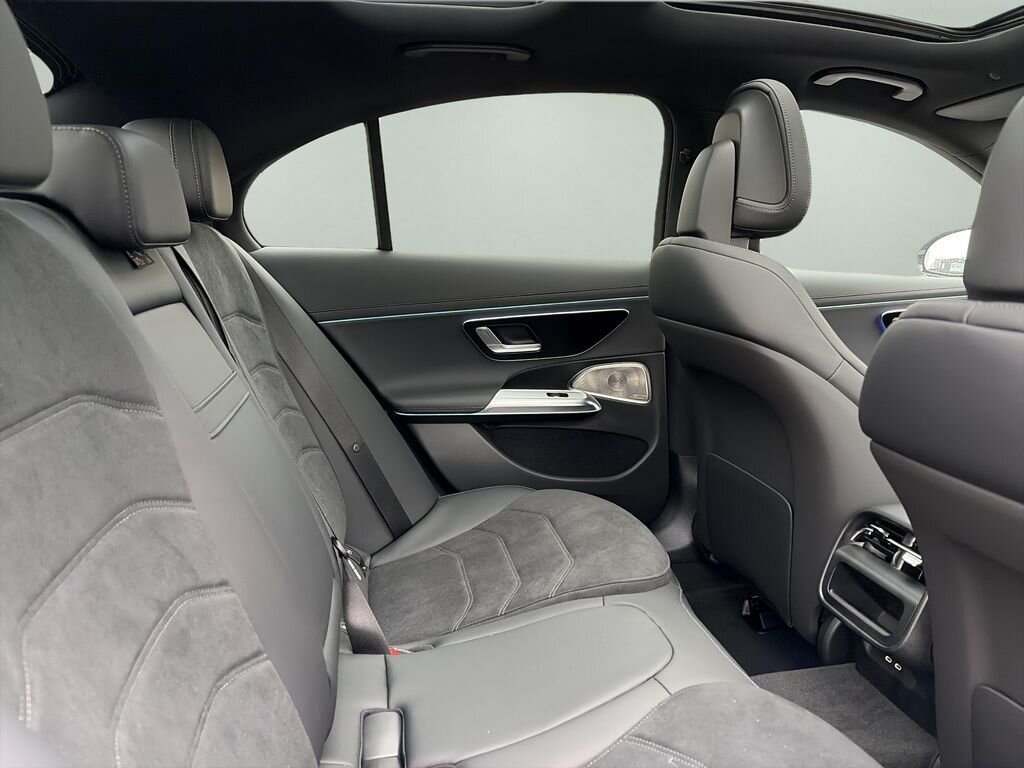 Mercedes-Benz Třídy E Sedan 2,0 l 145 kw