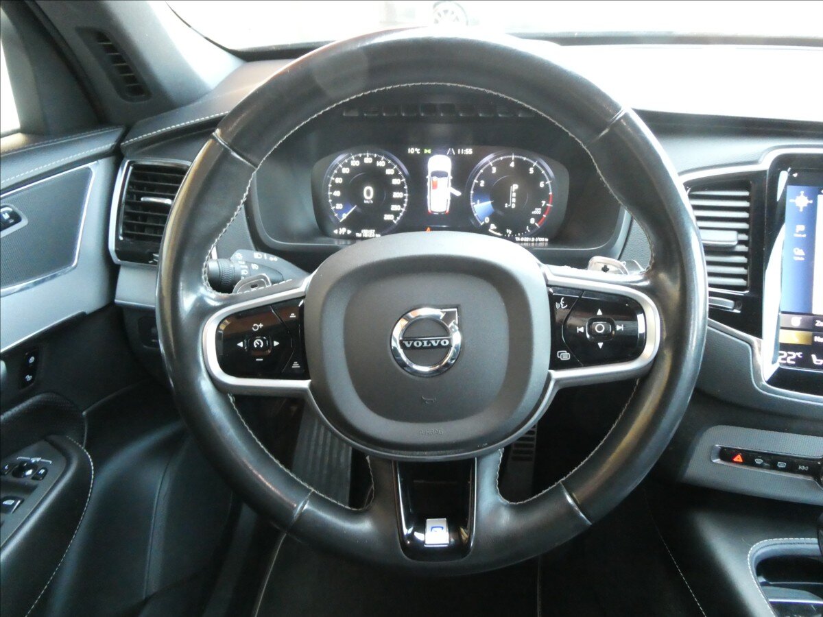 Volvo XC90 SUV / Terénní 2,0 l 228 kw