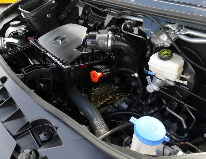 Mercedes-Benz Sprinter 28