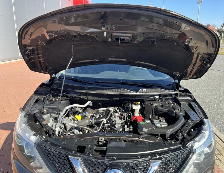 Nissan Qashqai SUV / Terénní 1,2 l 85 kw