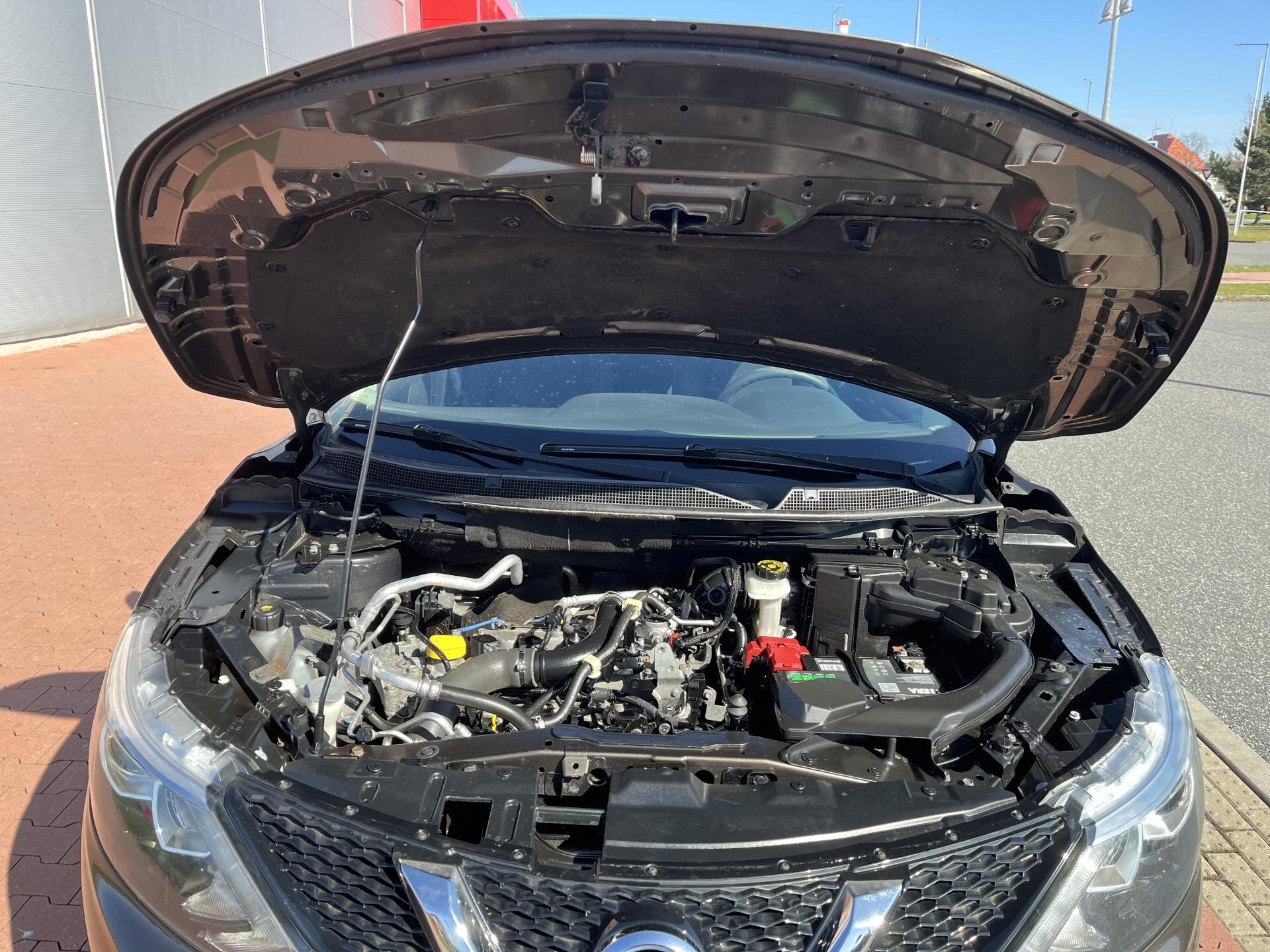 Nissan Qashqai SUV / Terénní 1,2 l 85 kw