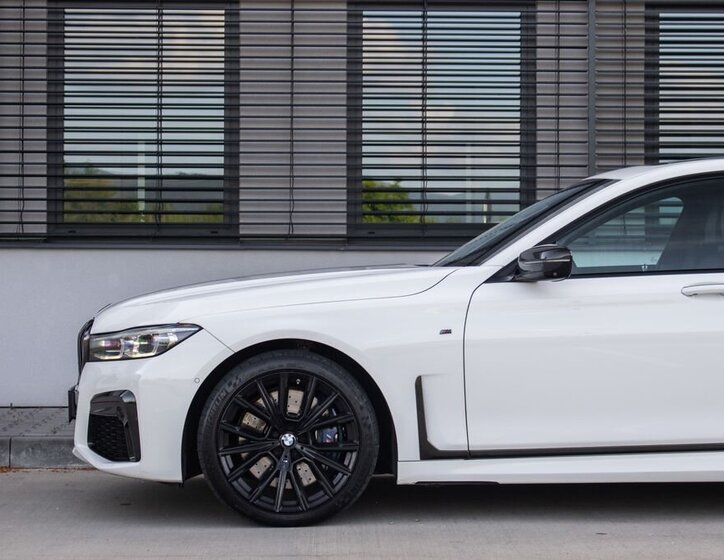 BMW Řada 7 Sedan 3,0 l 294 kw