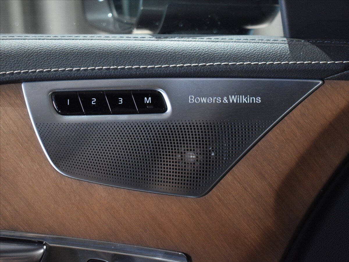 Volvo XC90 SUV / Terénní 2,0 l 177 kw