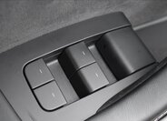 Tesla Model Y SUV / Terénní 0,0 378 kw