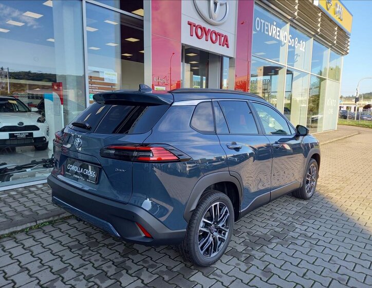 Toyota Corolla Cross SUV 1,8 l 70 kw