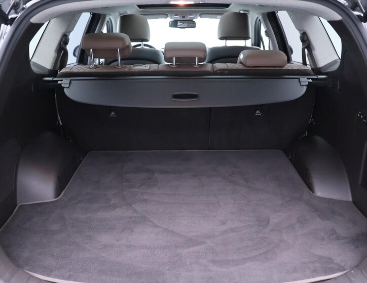 Hyundai Santa Fe SUV 2,2 l 147 kw