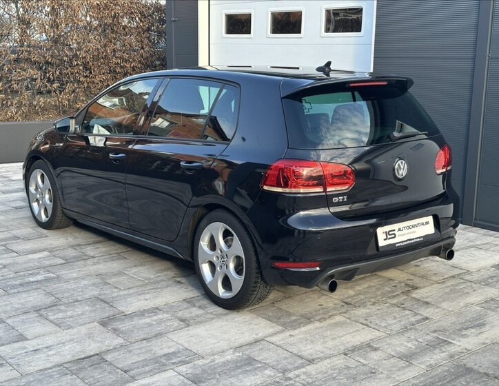 Volkswagen Golf Hatchback 2,0 l 155 kw