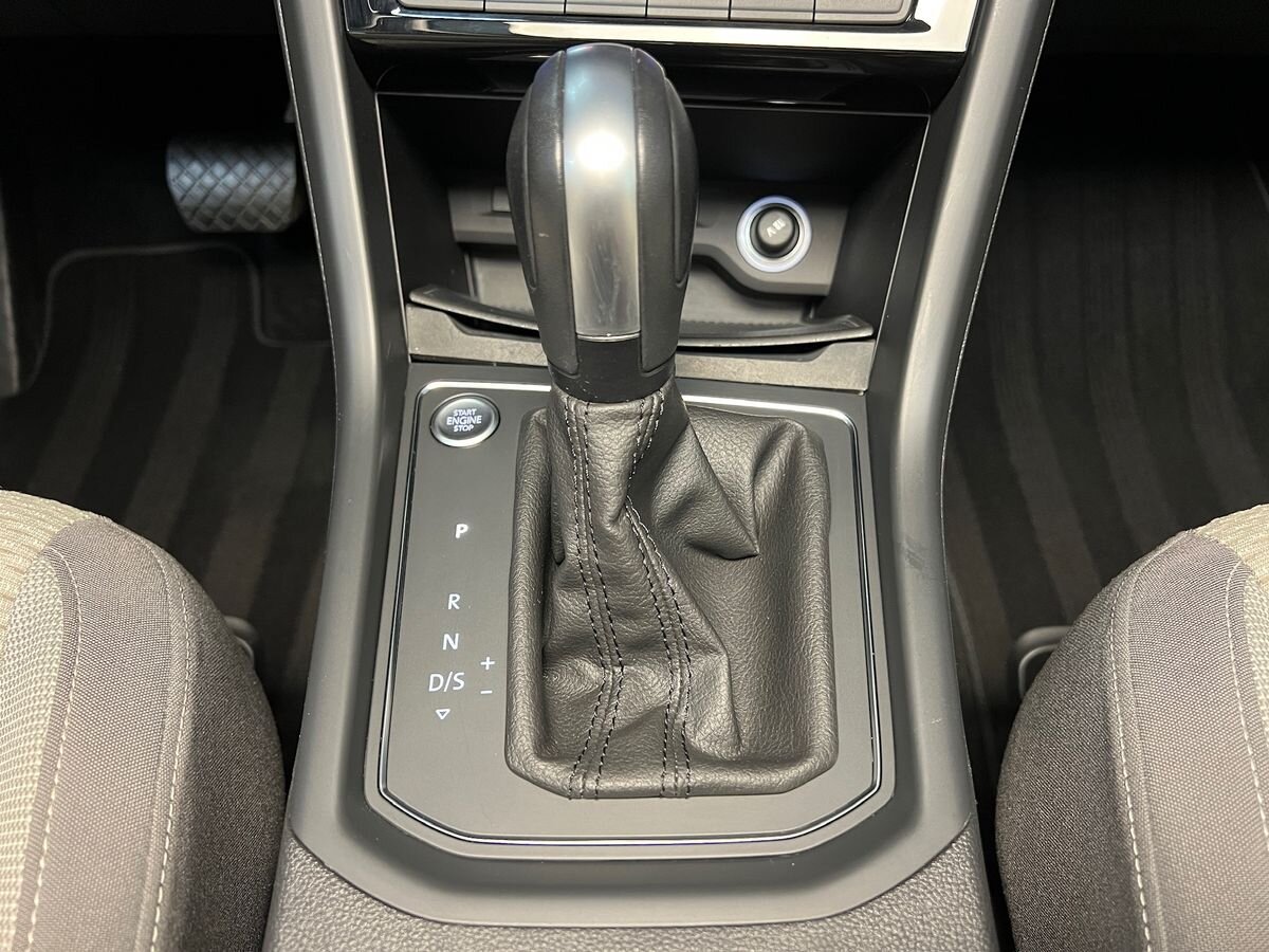 Volkswagen Touran Ostatní 1,5 l 110 kw