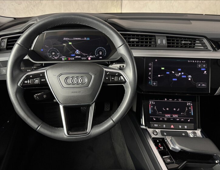 Audi e-tron SUV 0,0 300 kw