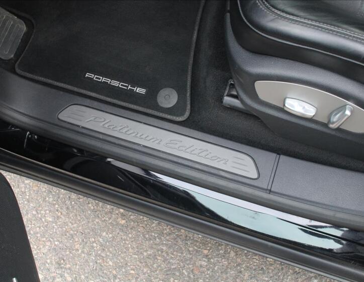 Porsche Cayenne SUV 4,1 l 283 kw