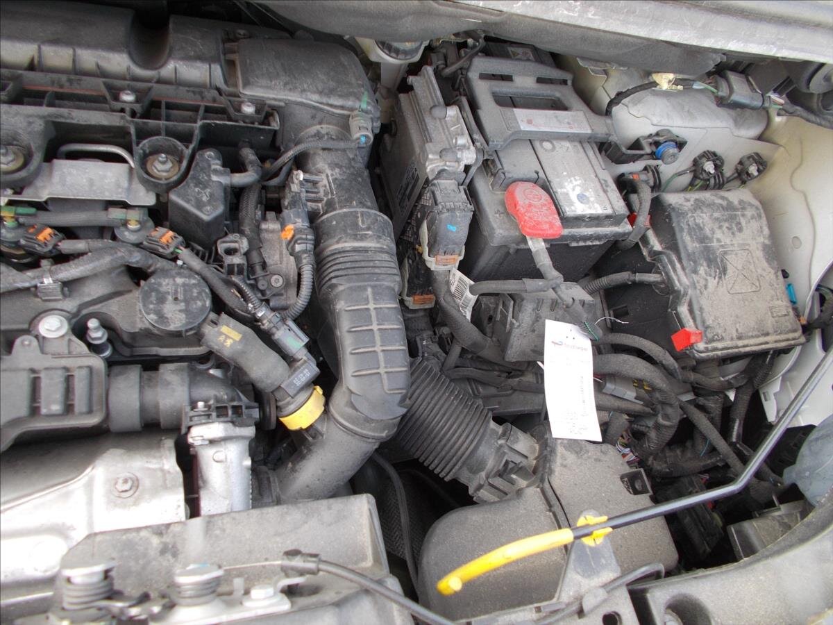 Peugeot Partner Ostatní 1,5 l 75 kw