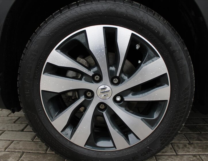 Suzuki SX4 S-Cross SUV / Terénní 1,4 l 95 kw