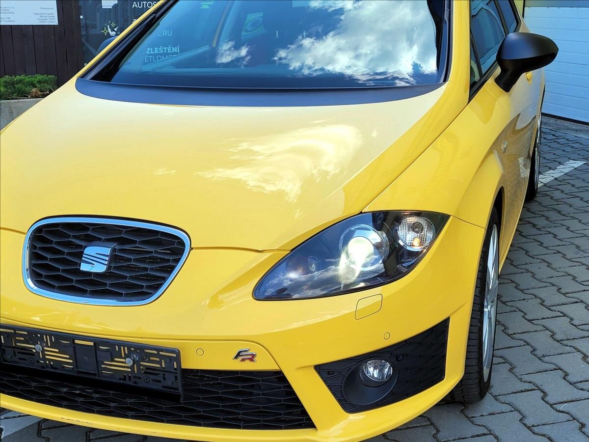 Seat Leon Hatchback 2,0 l 185 kw