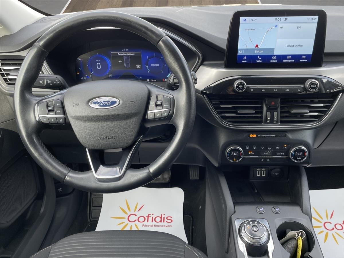 Ford Kuga SUV / Terénní 1,5 l 88 kw