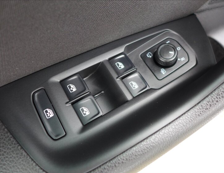 Volkswagen Passat Kombi 2,0 l 110 kw