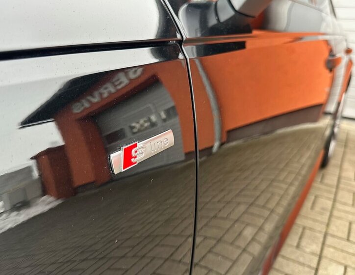 Audi A4 Kombi 2,0 l 140 kw