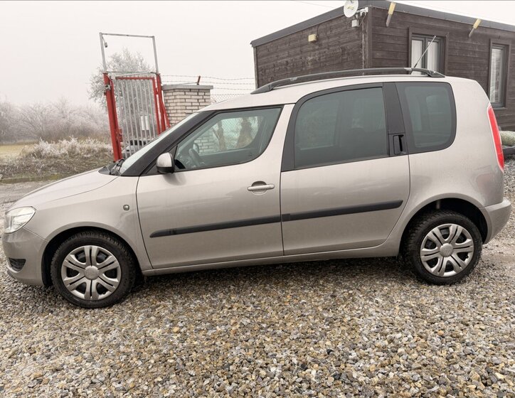 Škoda Roomster 8