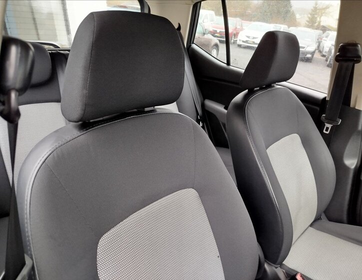 Hyundai i10 Hatchback 1,1 l 49 kw