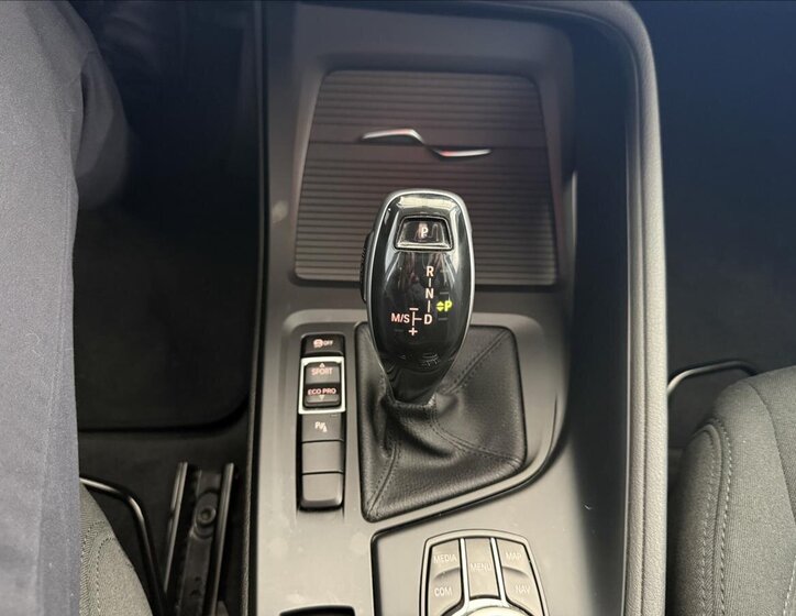 BMW X1 Kombi 1,5 l 103 kw