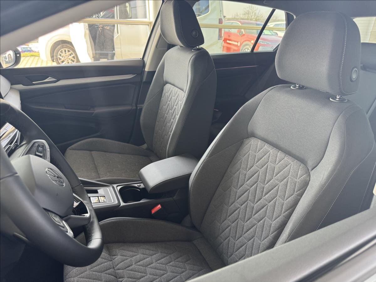 Volkswagen Golf Hatchback 1,5 l 150 kw