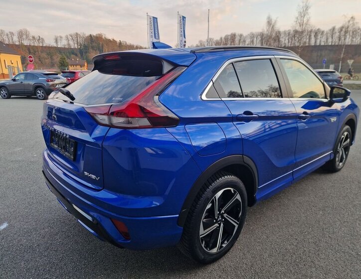 Mitsubishi Ostatní SUV / Terénní 2,4 l 138 kw