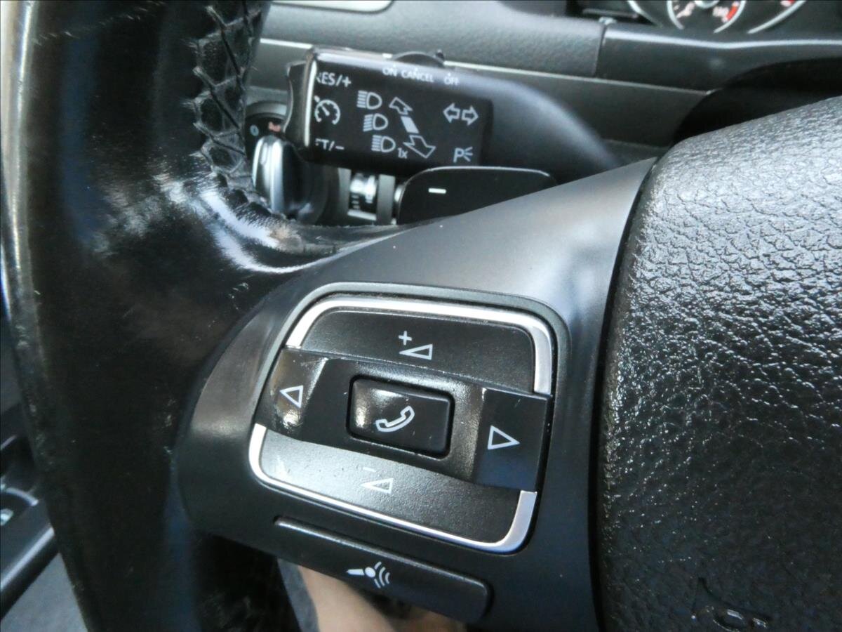 Volkswagen Touran MPV 2,0 l 103 kw