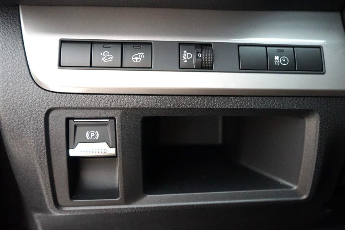 Citroën SpaceTourer MPV 2,2 l 133 kw