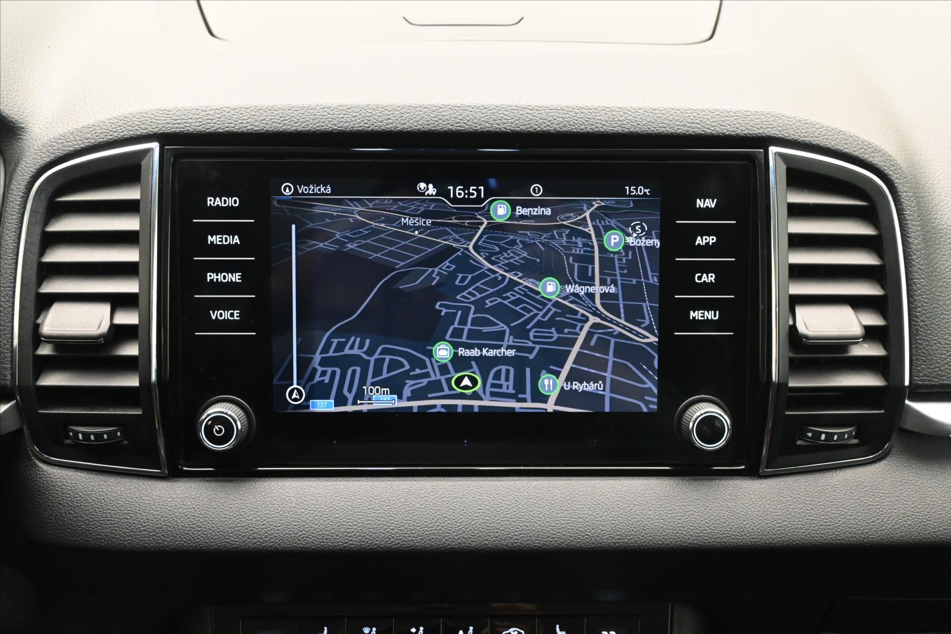 Škoda Karoq SUV / Terénní 2,0 l 110 kw