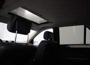 Mercedes-Benz Třídy M SUV 6,2 l 375 kw