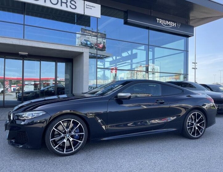 BMW Řada 8 Kupé 4,4 l 390 kw