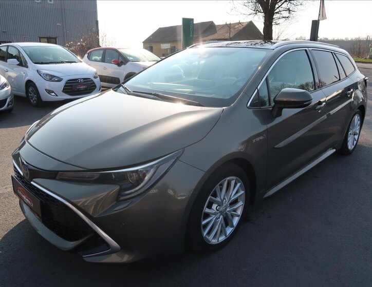 Toyota Corolla Kombi 2,0 l 132 kw